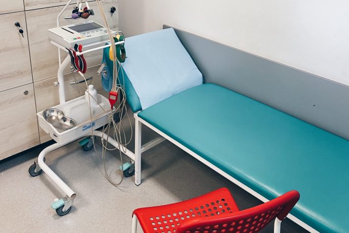 Przychodnia Bracka Porąbka-Klimontów